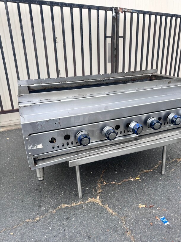 Ideal 8-Burner Natural Gas Kebab Broiler - 240,000 BTU Working - Image 2 of 10