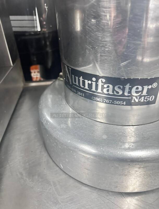 Working Nutrifaster N450 Commercial Fruit and Vegetable Juicer 115 Volt - Image 6 of 7