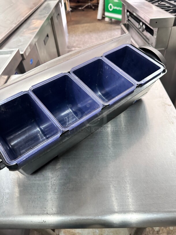 San Jamar BD4005E The Dome 5-Compartment Condiment Bar with Snap-On Caddy - Image 2 of 7