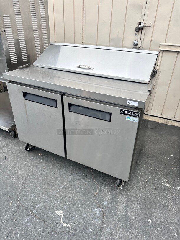 Dukers DSP48 48 inch Commercial Food Prep Table 115 Volt Working - Image 7 of 11