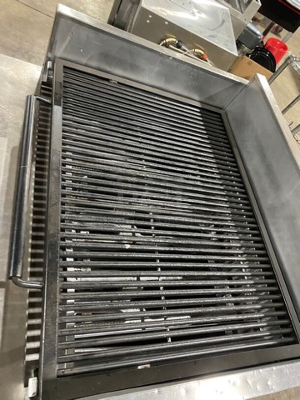 MagiKitch'n Commercial Natural Gas Powered Char Broiler Grill! With Back And Side Splashes! All Stainless Steel! On Legs! - Image 5 of 8