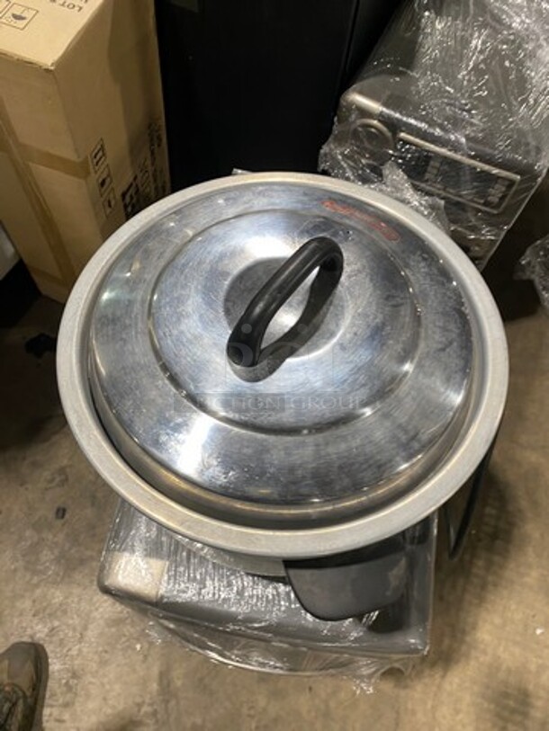 Aroma Commercial Countertop Electric Powered Rice Cooker! With Lid! Model: ARC1033E 120V SN: G6150704 - Image 3 of 9