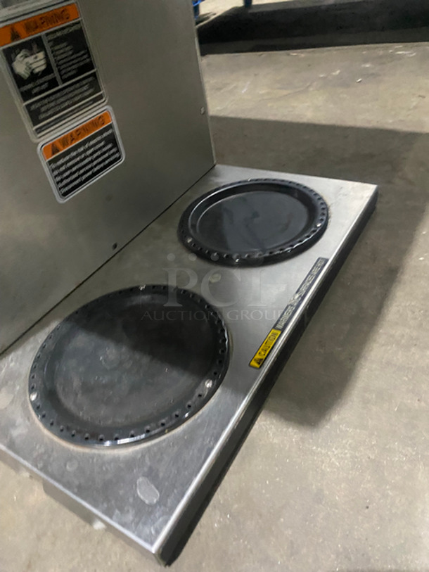 Bunn Commercial Countertop Dual Coffee Brewing Machine! With 4 Coffee Pot Warming Stations! All Stainless Steel! Model: AXIOM2/2TWIN SN: AXTN026484 120/208/240V 60HZ 1 Phase - Image 6 of 10