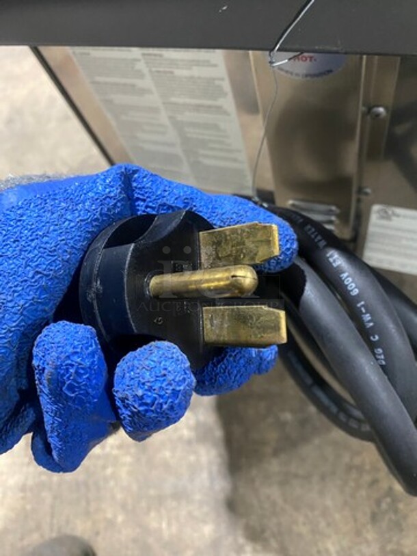 LATE MODEL! 2019 Turbo Chef Commercial Countertop Rapid Cook Oven! On Small Legs! Model: NGO SN: NGOD50618 208/240V 60HZ 1 Phase - Image 8 of 8