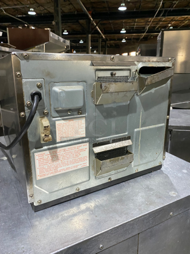 Panasonic Commercial Countertop Microwave Oven! With View Through Door! All Stainless Steel! Model: NE1757R SN: 6A32080101 208/230V 1 Phase - Image 4 of 7