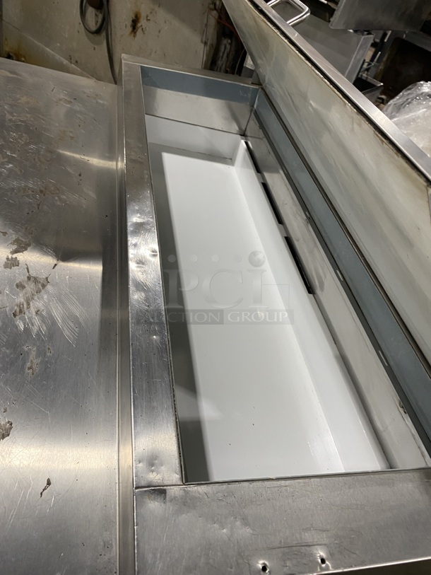 Valpro Commercial Refrigerated Pizza Prep Table! With Single Door Storage Space! All Stainless Steel! On Casters! Model: VPP44 SN: 8004233 115V 1 Phase - Image 8 of 9