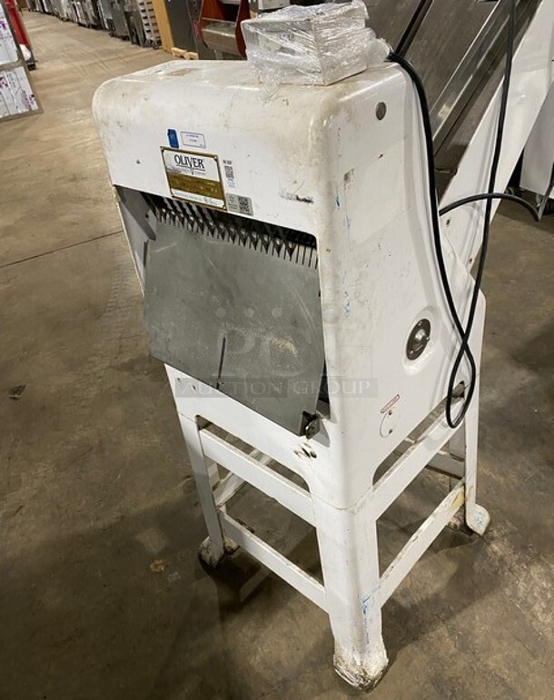 Oliver Metal Commercial Floor Style Bread Loaf Slicer! MODEL 79732NC SN:164680 115V 1Ph - Image 3 of 10