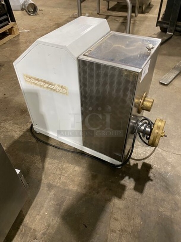 La Prestigiosa Commercial Countertop Pasta Molder! Model: 2000! - Image 3 of 8