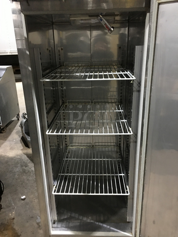Franklin Commercial Single Door Reach In Refrigerator! With Poly Coated Racks! Solid Stainless Steel! On Casters! Model: FCR23 115V 60HZ - Image 5 of 8