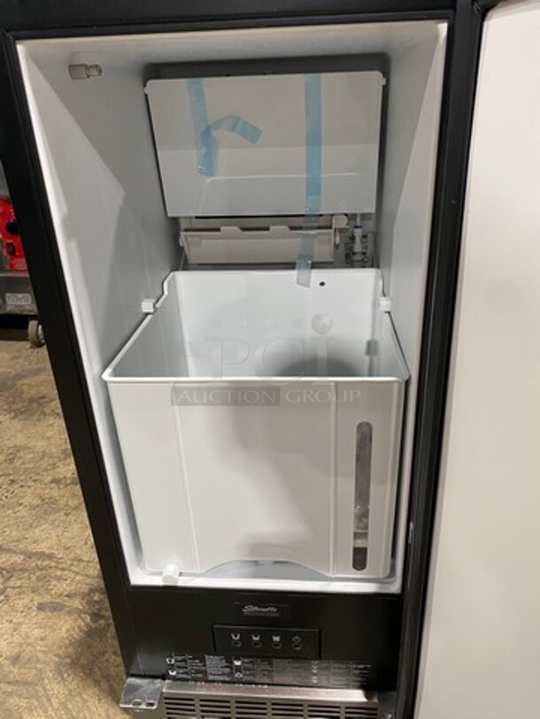 NEW! OUT OF THE BOX! SCRATCH-N-DENT! Danby Undercounter Ice Maker! 32LB Ice Capacity! Model: DIM32D1BSSPR - Image 6 of 10