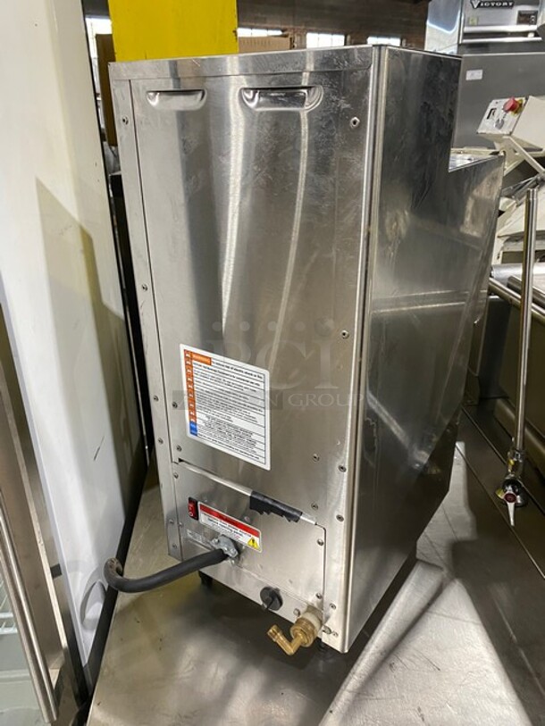 Fetco Commercial Countertop Coffee Brewing Machine! With Hot Water Line! Stainless Steel Body! On Small Legs! Model: CBS2131XTS SN: 21317301163325 120/208/240V 1PH - Image 4 of 9