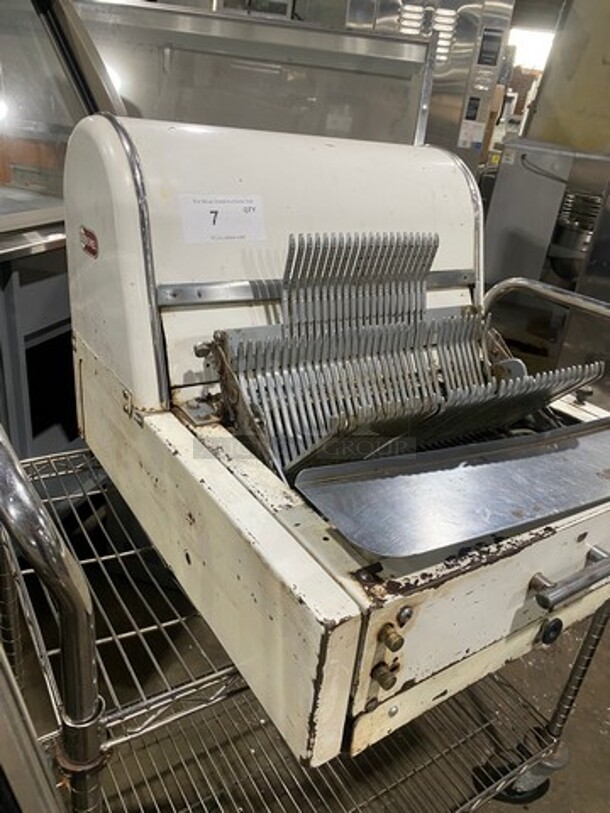 Berkel Commercial Countertop Bread Loaf Slicer! WORKING WHEN REMOVED! Model: MB7/16 SN: 508MB491 115V 60HZ 1 Phase - Image 2 of 8