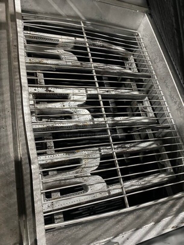 MagiKitch'n Commercial Natural Gas Powered Char Broiler Grill! With Back And Side Splashes! All Stainless Steel! On Legs! - Image 6 of 9