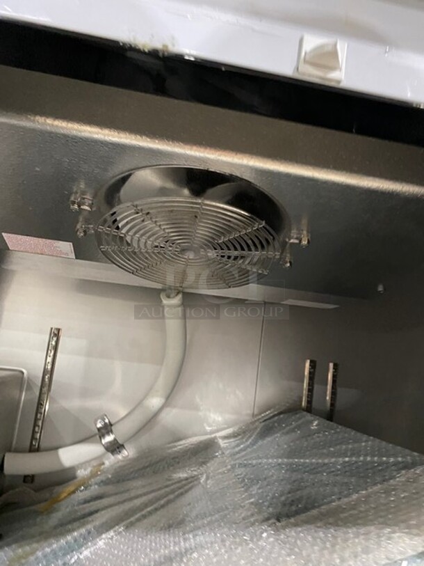 SWEET! LATE MODEL LIKE NEW! BARLEY USED! 2021 Leader Stainless Steel Low Boy Under Counter Freezer! MODEL ESFB72 SN: NE11RI789A 115V 1PH! Working When Removed! - Image 6 of 8