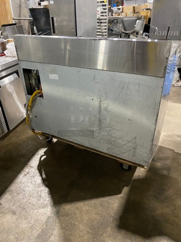 Electrolux 6 Burner Stove! With Back Splash! With 2 Oven Underneath! Metal Oven Racks! All Stainless Steel! Model: E48DF76EPS SN: CF11800017 240V - Image 3 of 12