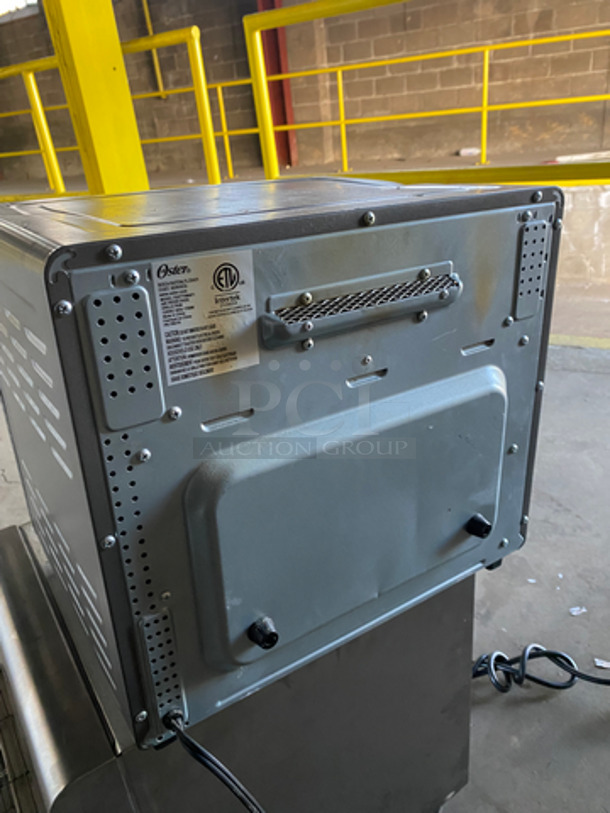 Oster Countertop Air Fryer Oven/ Grill Pan! With View Through Door! With Metal Rack! Model: TSSTTVMAF1 120V 60HZ - Image 4 of 8