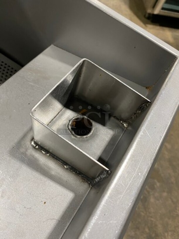 Pitco Commercial Natural Gas Powered Deep Fat Fryer! With Backsplash! All Stainless Steel! On Casters! Model: 40D SN: G20BB003784 - Image 6 of 9