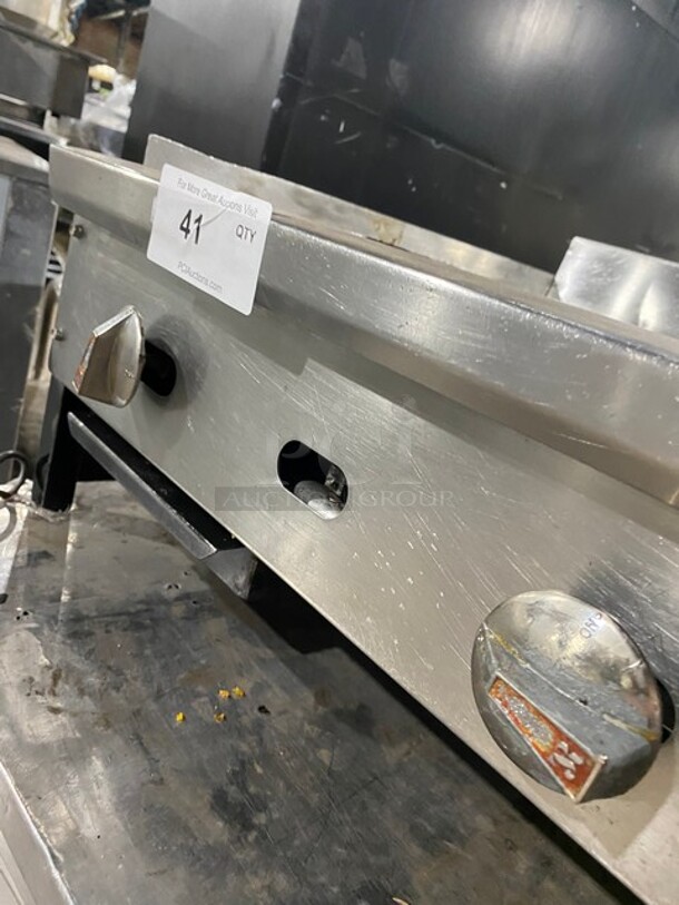 Wow! Jade Range Natural Gas Powered 48 Inch Polished Top Flat Griddle! On Legs! - Image 7 of 8