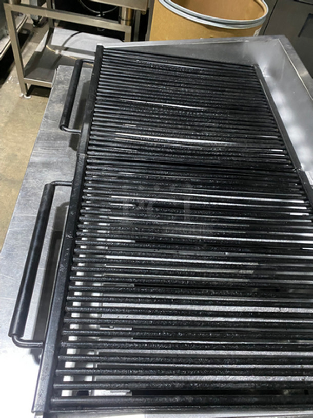 Magi Kitch'n Commercial Natural Gas Powered Char Broiler Grill! With Underneath Storage Space! With Back & Side Splashes! All Stainless Steel! On Casters! Model: FM648 SN: G11JD041755 - Image 5 of 8