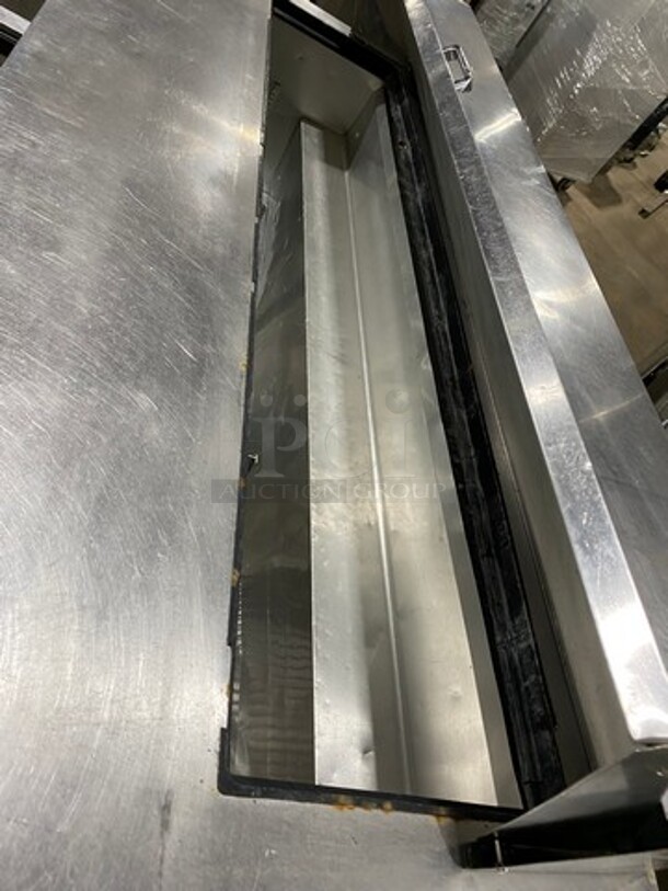 True Commercial Refrigerated Sandwich Prep Table! With 3 Door Storage Space Underneath! All Stainless Steel! On Casters! Model: TSSU7218 SN: 8807100 115V 60HZ 1 Phase - Image 7 of 9
