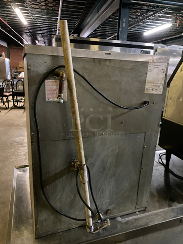 Hoshizaki Commercial Ice Machine! Stainless Steel Body! Model: KM-150BAB SN: M16543G 115/120V 60HZ 1 Phase - Image 3 of 9