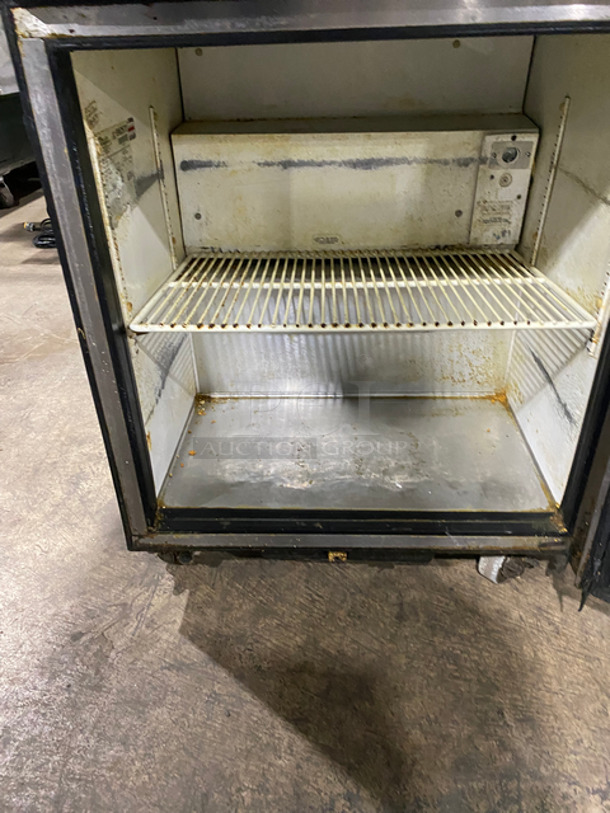 True Commercial Single Door Lowboy/Worktop Freezer! All Stainless Steel! On Casters! Model: TUC27F SN: 6962872 115V 60HZ 1 Phase - Image 5 of 7