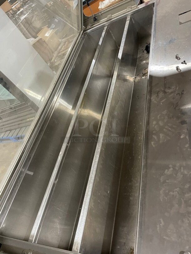 Duke SUB-CP-TC60 M Stainless Steel Commercial Subway Sandwich Make Line Prep Table w/ Sneeze Guard. 120 Volts, 1 Phase. - Image 5 of 9