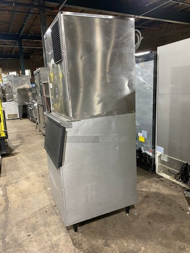Hoshizaki Commercial Ice Maker Machine! With Commercial Ice Bin! All Stainless Steel! On Legs! Model: F2000MWH SN: P00123M 208/230V 60HZ 1 Phase - Image 2 of 9