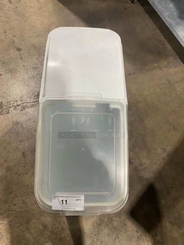 Rubbermaid White Poly Ingredient Bin! On Casters! - Image 1 of 5