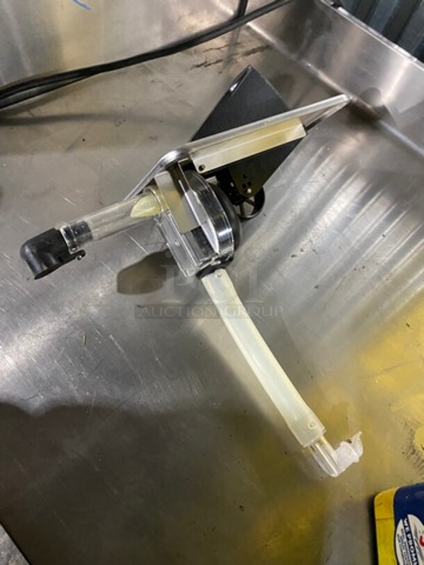 Server Commercial Countertop Pump Style Condiment Dispenser! - Image 6 of 7