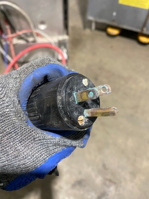 Hobart New Body Style Under The Counter Dishwasher! All Stainless Steel! Model: LXEC SN: 231178588 120V 60HZ 1 Phase - Image 8 of 8