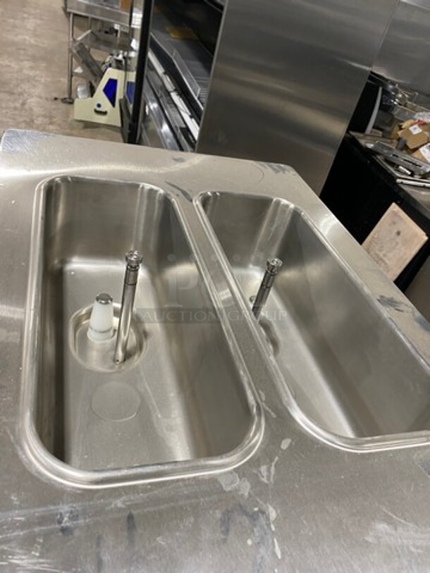 Taylor Crown Commercial 3 Handle Soft Serve Ice Cream Machine! All Stainless Steel! On Casters! Model: C72327 SN: M1070692 208/230V 60HZ 1 Phase - Image 5 of 10