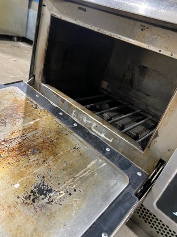 2010 Turbo Chef Commercial Countertop Rapid Cook Oven/ Microwave Oven! All Stainless Steel! Tornado Series Model: NGCD6 SN: NGCD6D06564 208/240V 60HZ 1 Phase - Image 5 of 8