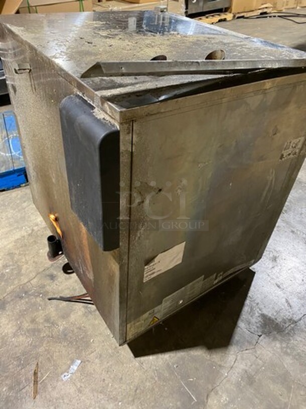 Angelo Po Commercial Combi Convection Oven! With Digital Controls! With View Through Door! Metal Oven Racks! All Stainless Steel! Model: FX101E30UX02 SN: 83588113501 208V 60HZ 3 Phase - Image 4 of 12