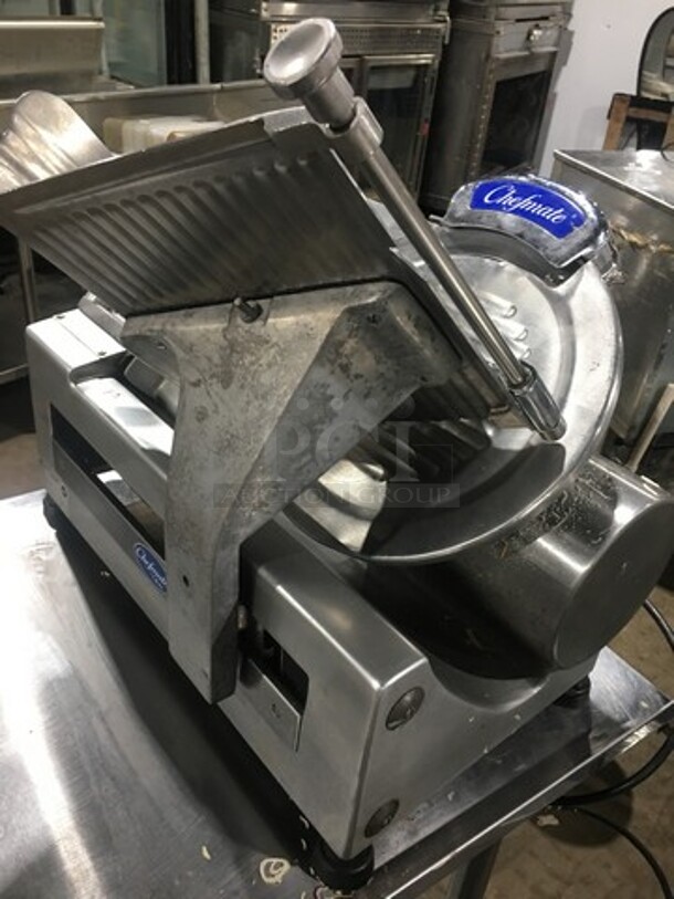 LATE MODEL! 2018 Globe Commercial Countertop Deli/ Meat Slicer! All Stainless Steel! WORKING WHEN REMOVED! Model: GC512 SN: 345504 115V - Image 4 of 9