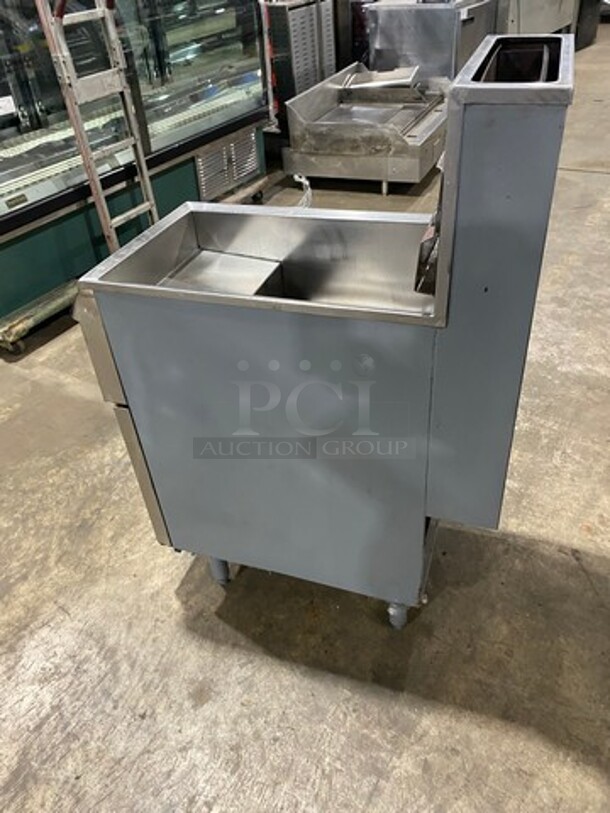 Pitco Frialator Commercial Natural Gas Powered Deep Fat Fryer! All Stainless Steel! On Legs! SN: G91MB19642 - Image 3 of 8