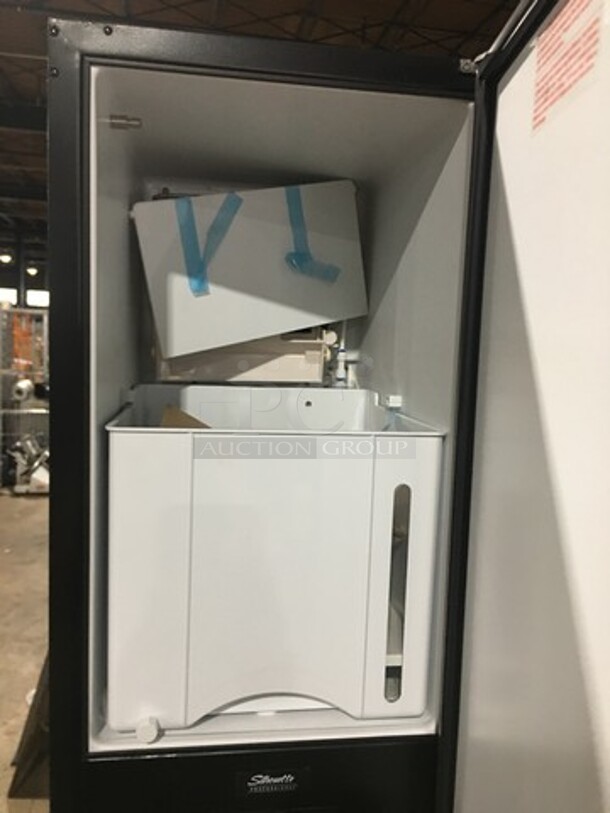 NEW! OUT OF THE BOX! SCRATCH-N-DENT! Danby Undercounter Ice Maker! 32LB Ice Capacity! Model: DIM32D1BSSPR - Image 7 of 11