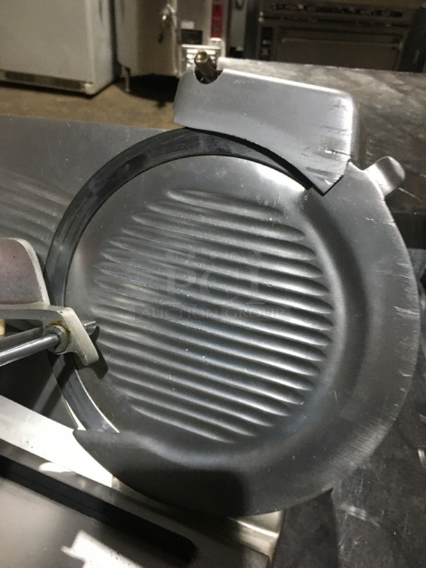NICE! Axis Countertop 10 Inch Blade Deli/Meat Slicer! Model: AX-S10 115V 60HZ 1 Phase - Image 5 of 8
