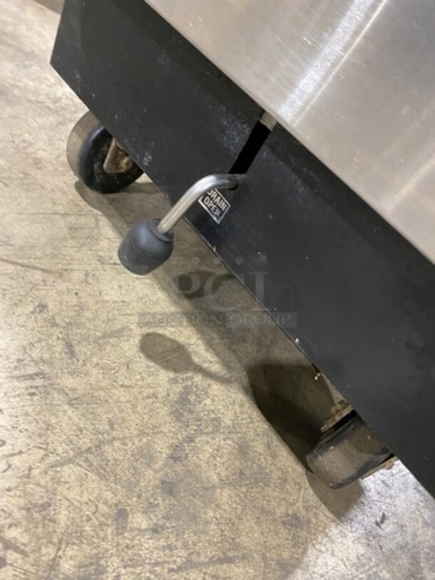 Smokaroma Commercial Electric Powered BBQ Cooker/ Smoker! All Stainless Steel! On Casters! Model: AC SN: 04539 208/240V - Image 7 of 9