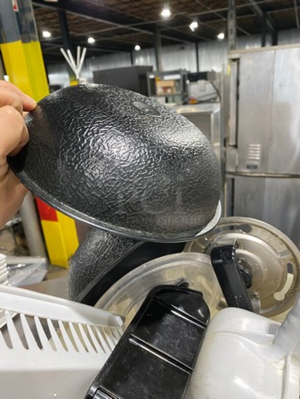 ALL ONE MONEY! MISCELLANEOUS! Includes Black Poly Bowls, Poly Baskets, And Much More! - Image 9 of 11