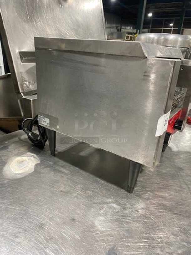 Countertop Commercial Conveyor Toaster! All Stainless Steel! On Legs! Model: CTA7001 SN: 11038517T140 120V - Image 3 of 9