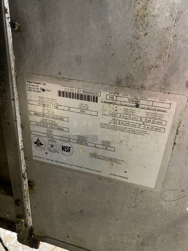 Pitco 4 Bay Natural Gas Powered Commercial Deep Fat Fryer With Dump Station! Working When Removed! MODEL SGH50 SN: G11BD005237 115V  - Image 9 of 10