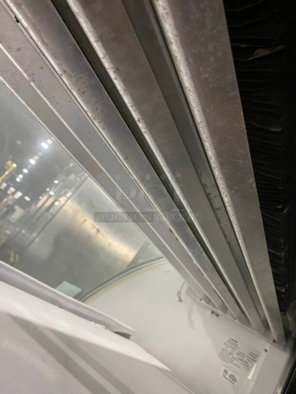 Leader Commercial Refrigerated Deli/Bakery Display Case Merchandiser! With Curved Front Glass! With Rear Access Doors! Stainless Steel Body! Model: RHDL48 SN: PT10M1682D! 115V 60HZ 1 Phase! - Image 6 of 9