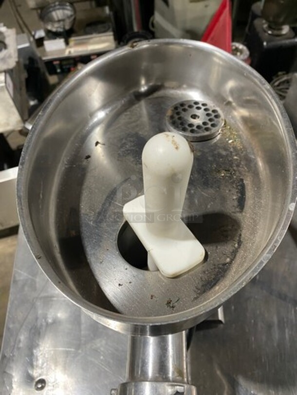 Cabelas Commercial Countertop Meat Grinder! Model: 080801 SN: 8111447939 120V - Image 5 of 9