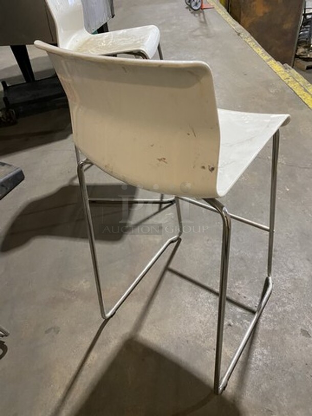White Poly Counter Height Bar Stools! 4 X  Your Bid!  - Image 4 of 5