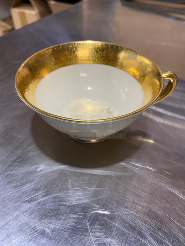 BEAUTIFUL! ELEGANT! BRAND NEW! NEVER USED! Lenox 12 Piece Teacups! Ivory With 24K Gold Trim Dinnerware Collection! Includes Protective Material Carrier! 12x Your Bid! - Image 3 of 7