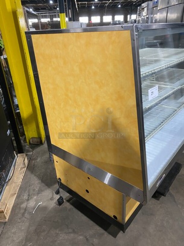 Federal Industries Commercial Dry Bakery Display Case Merchandiser! With Slanted Front Glass! With Sliding Rear Access Doors! Model: VH59 SN: 761812 120V 60HZ 1 Phase - Image 2 of 9