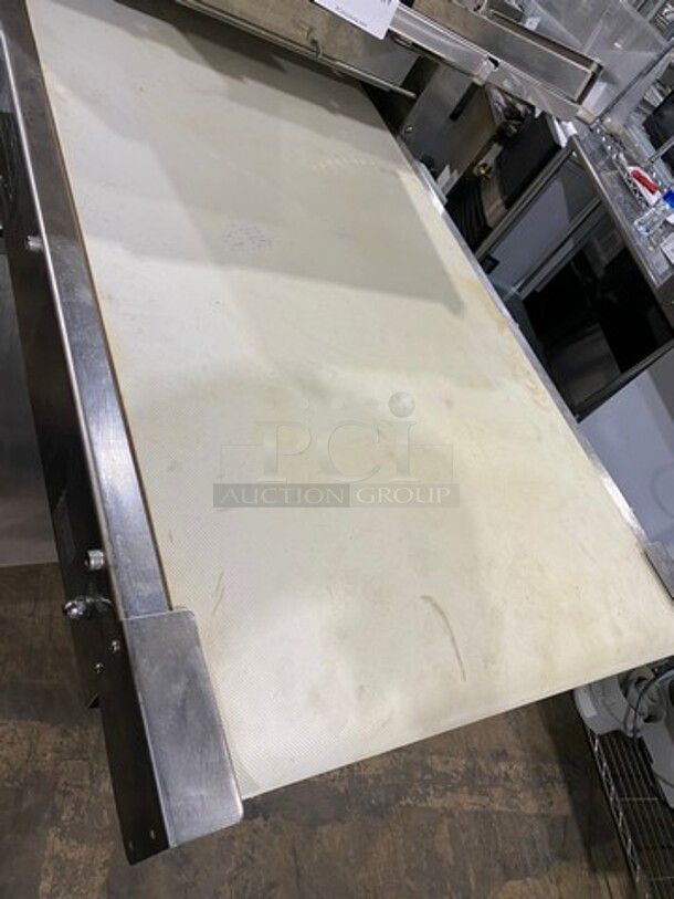 LVO Commercial Floor Style Dough Sheeter/Molder! All Stainless Steel! Model: SM24 SN: SM2404020912 120V60HZ 1 Phase - Image 5 of 10