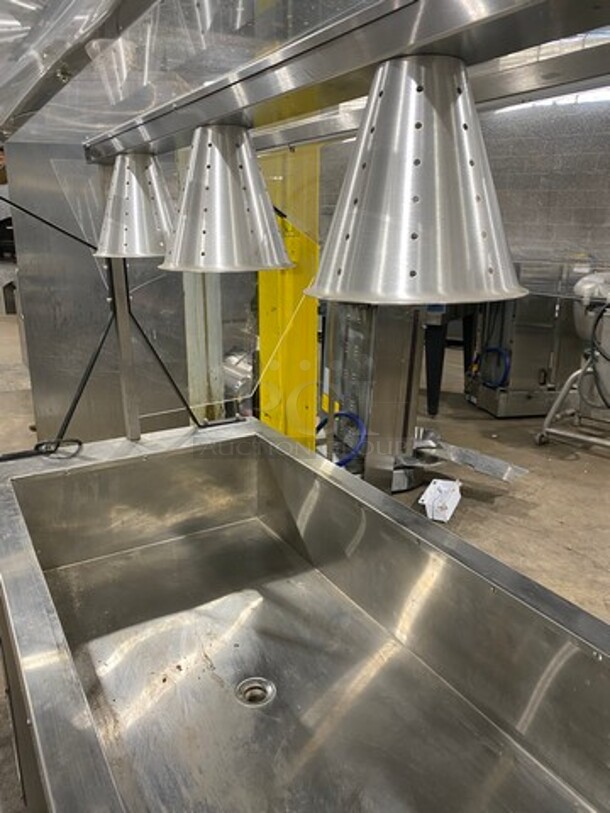 Vollrath Commercial Refrigerated Food Serving Station Counter/ Cold Pan! With Sneeze Guard! With Lowering Prep Line! Stainless Steel Body! On Casters! Model: R3871660 SN: B31500809205001 120V 60HZ 1 Phase - Image 7 of 11