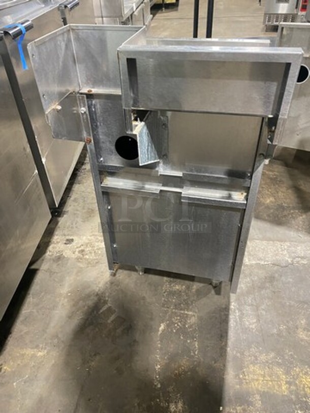 Perlick Under The Counter Drainboard! With Back Splash! With Storage Space Underneath! All Stainless Steel! On Legs! - Image 4 of 9